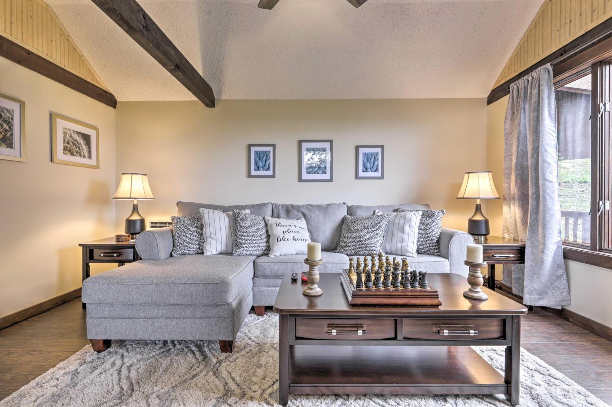 Private Guest House With Deck And Spectacular Views! Uncasville Exterior foto