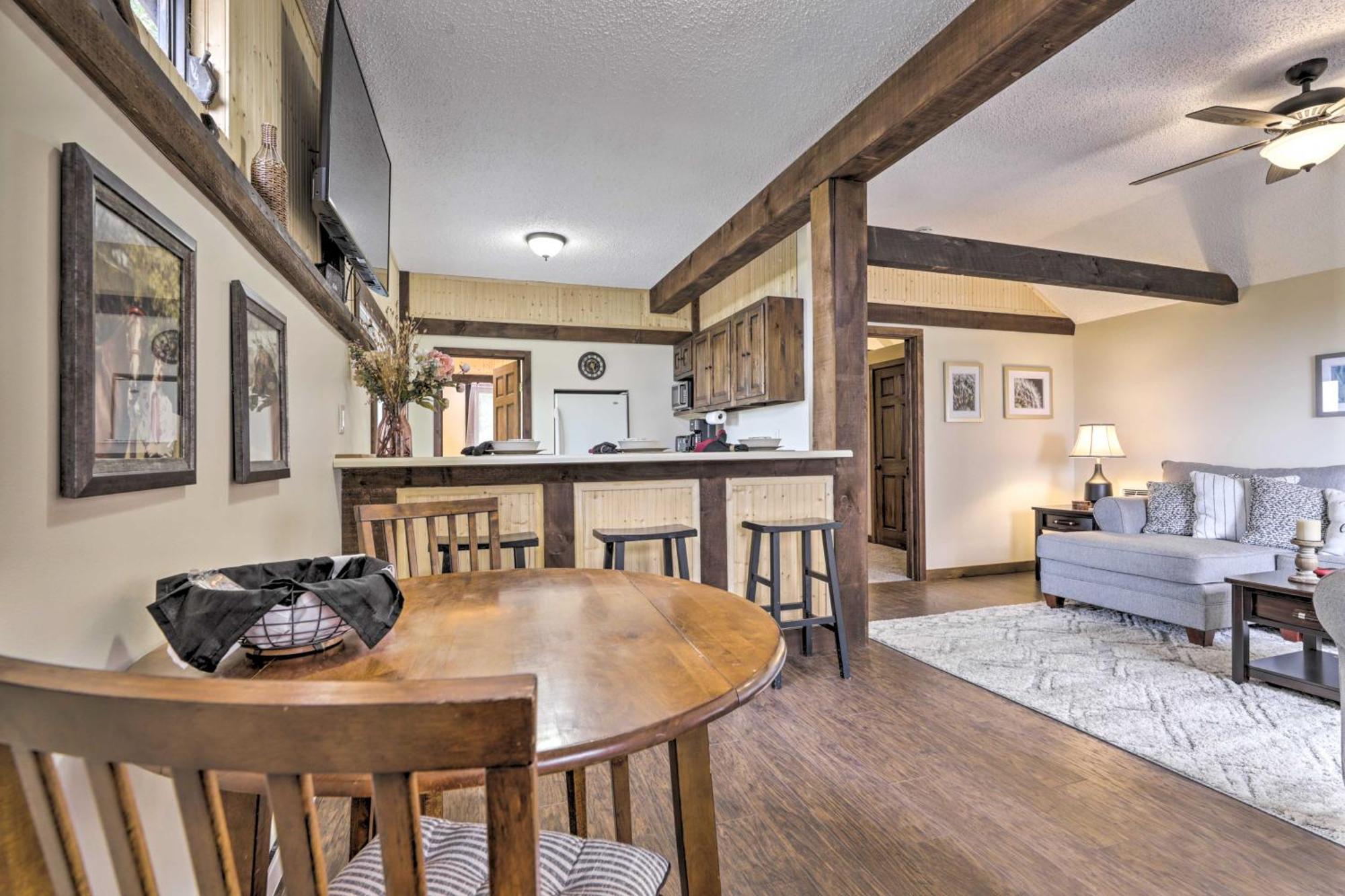Private Guest House With Deck And Spectacular Views! Uncasville Exterior foto